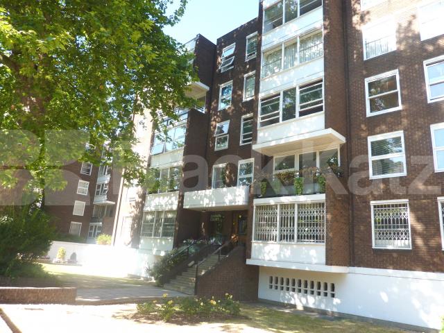 			VIEWINGS ESSENTIAL, 3 Bedroom, 1 bath, 1 reception Apartment			 Gloucester Avenue, CAMDEN